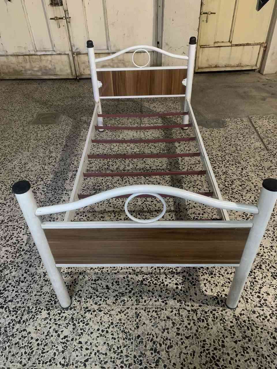 هەولێر سیسەم لۆ فرۆشتن درێژی ٢مەتر پانی ٩٤سانتیم زۆر خاوێنە 
سەعر ٥٠،٠٠٠پەنجا هەزار


**إذا كنت صاحب هذا الإعلان وتريد حذفه لأي سبب، رجاءا أرسل رسالة إلى الدعم الفني**