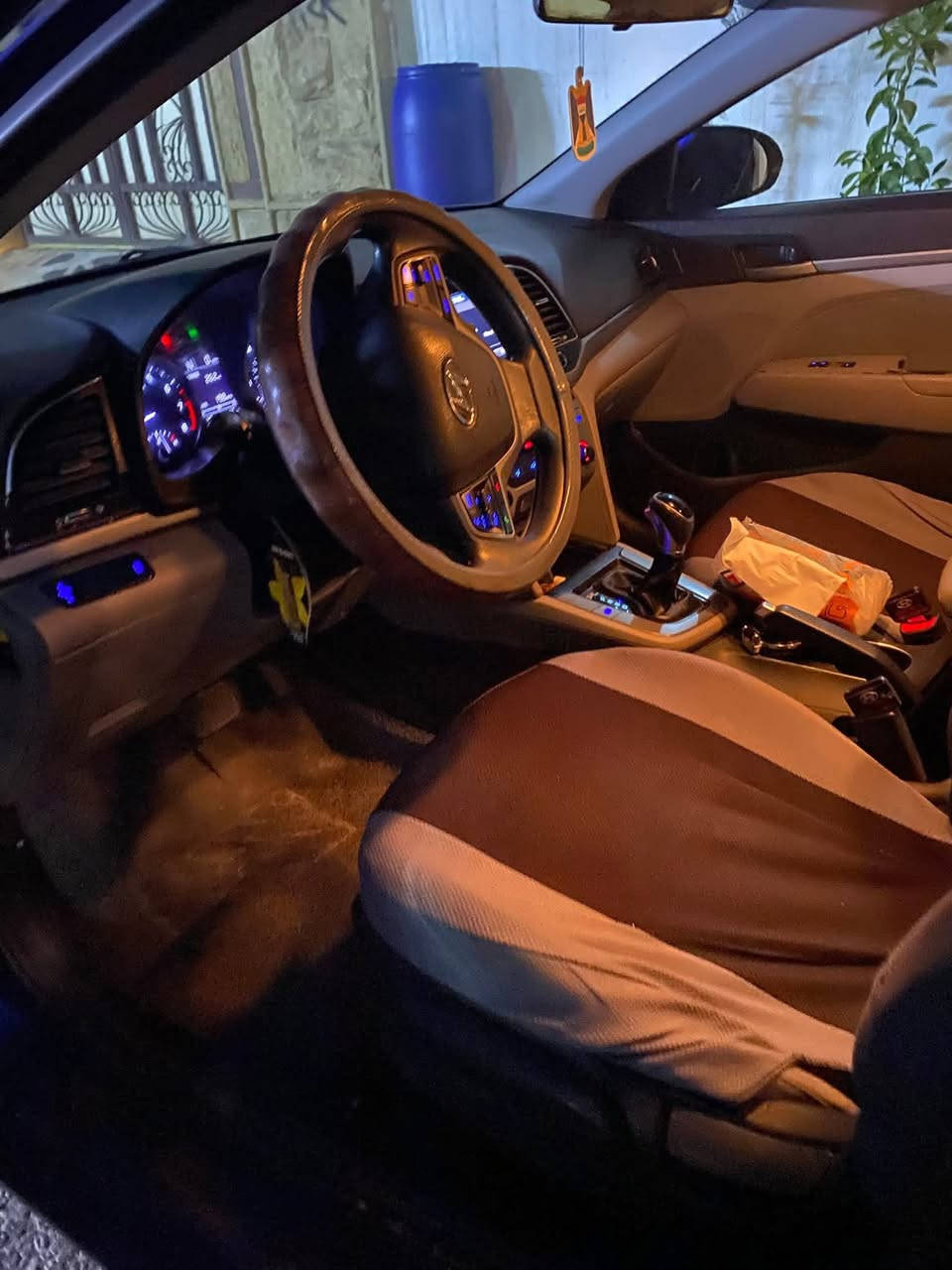 الالنتره موديل٢٠١٧وارد امريكي باسمي كوبون موجود سياره نص فول محرك ٢٠ دوش شرط لا نفخ لا صرف ضرر باب مبدل ونص باب سايق وقبع صندوق صبغ وجاملغ بي طوز مكاني موصل جانت الأيسر السعر ١٢٢ وبي مجال ***********/075-0168400
