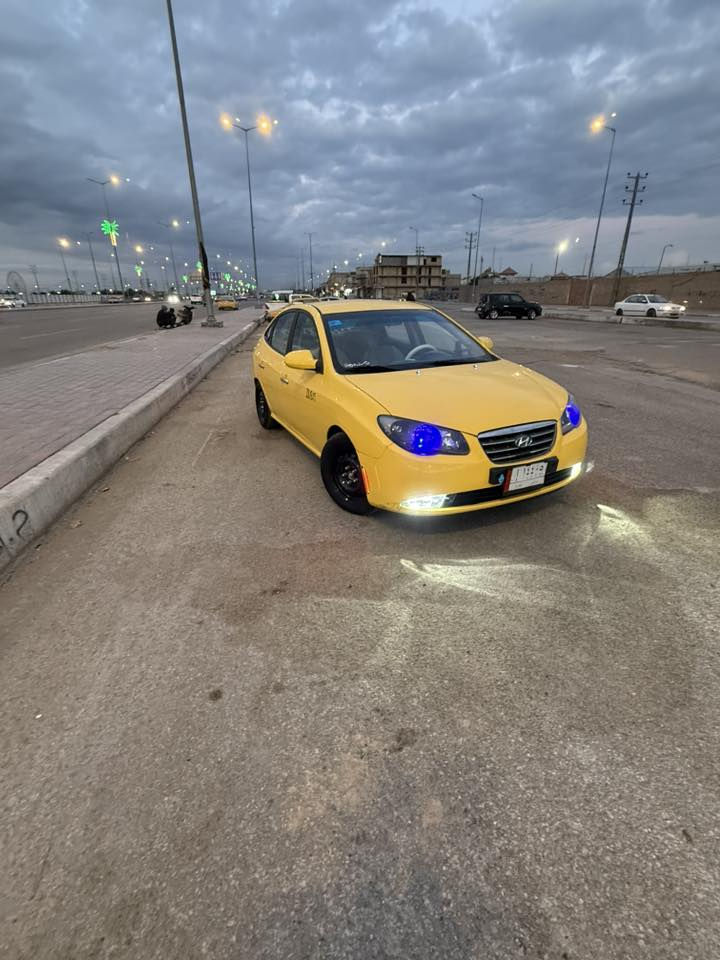 سلام عليكم النتره مديل 2009 السياره جاهزه منضومت غاز لايت زنون شمسي دوشمه كامله تخم تاير جديد حداديه اماميه خليفيه جديده مكينه وكير مكفولات صبغه جديده السياره بيه تلث قطع تعمير السياره ليبل واحد رقم ديالى مشروع وطني تحويل ثاني يوم السعر 105 وبيه مجال  السياره نافضها عله ايدي السياره احله من الصور رقم الهاتف ***********
