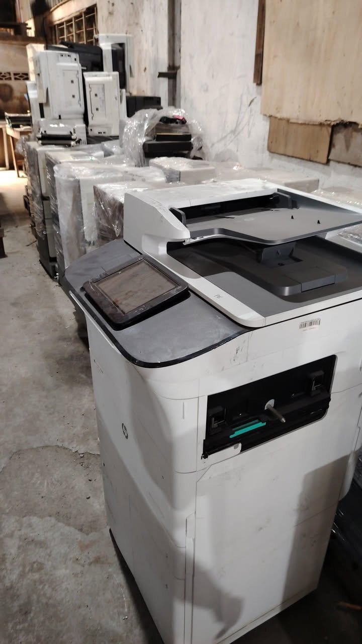 � مركز hp   (Page Wide صيانة وبيع الطابعات
نصلّح جميع أنواع الطابعات (ليزر – حبر – حرارية)
تصليح أعطال – تبديل قطع – تنظيف شامل
شغل مضمون وأسعار مناسبة

🛒 متوفر عدنه طابعات جديدة ومستعملة بحالة ممتازة
نساعدك تختار الطابعة المناسبة لشغلك أو بيتك

✨ سرعة بالإنجاز – ضمان على الصيانة – تعامل راقي

📍 العنوان: البصرة العشار ساحة ام البروم )
📞 للاستفسار: (***********
https://wa.me/9647721169125
