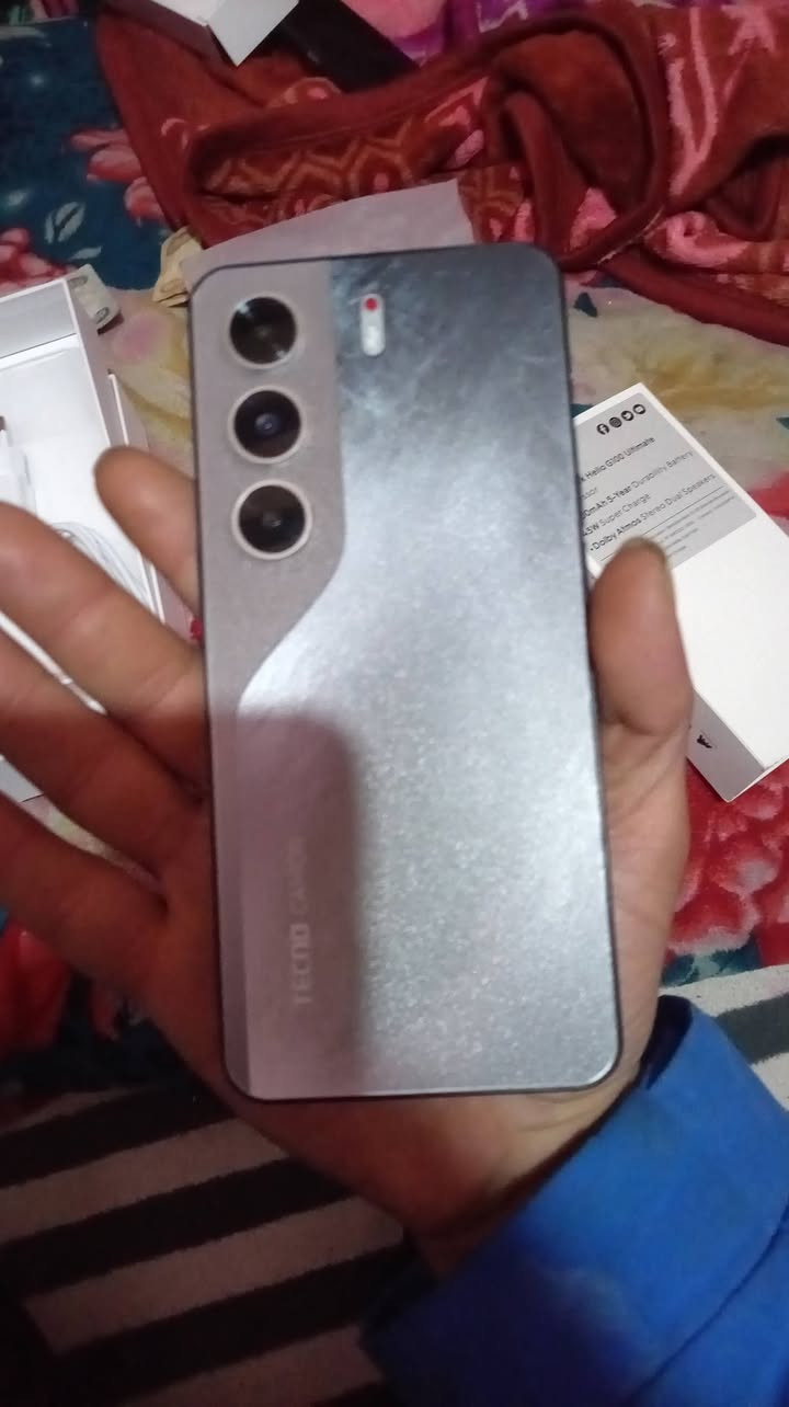 تيكنو
ذاكرة 256 رام 8 اندرويد 15 
استعمال يوم
السعر 80الف مكاني باب شرقي 
للتواصل ***********
