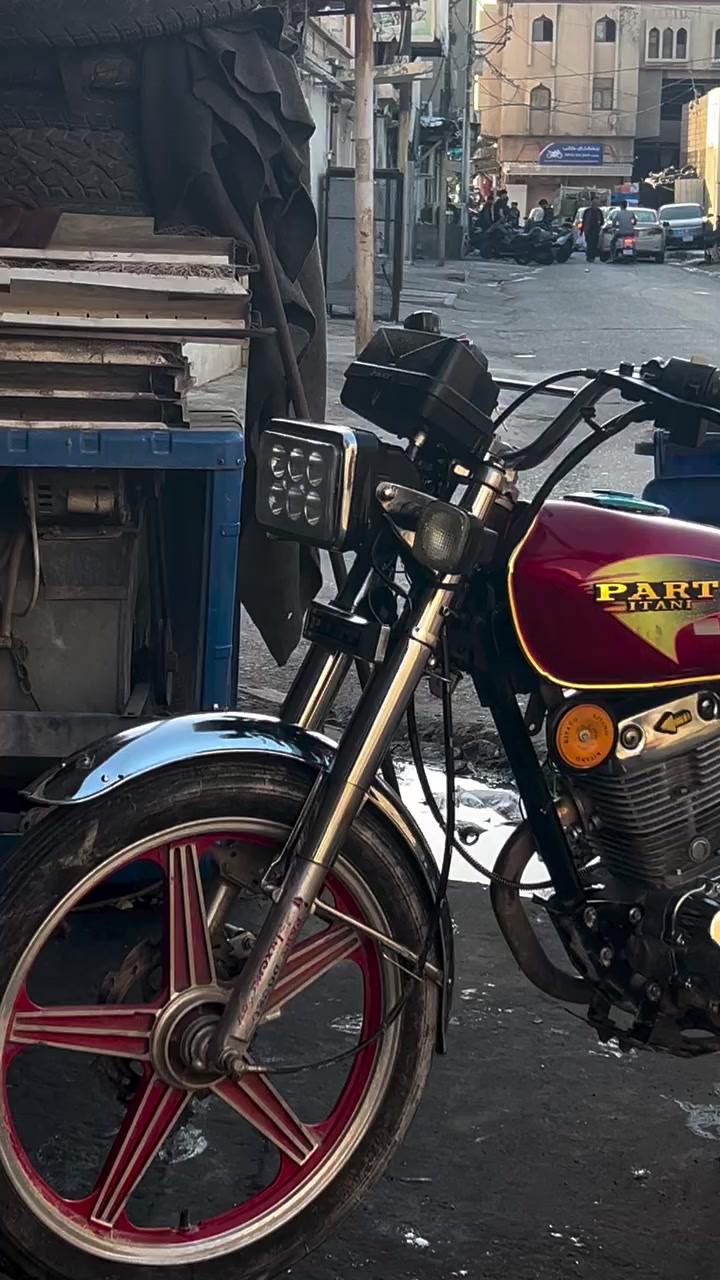 مطور بارت موديل 2020 
كهرباء كلها شغال 
منفيس اصلي 
مطور متل دهب 
سعرو 430 الف بي مجال بسيط 
للتواصل ***********
