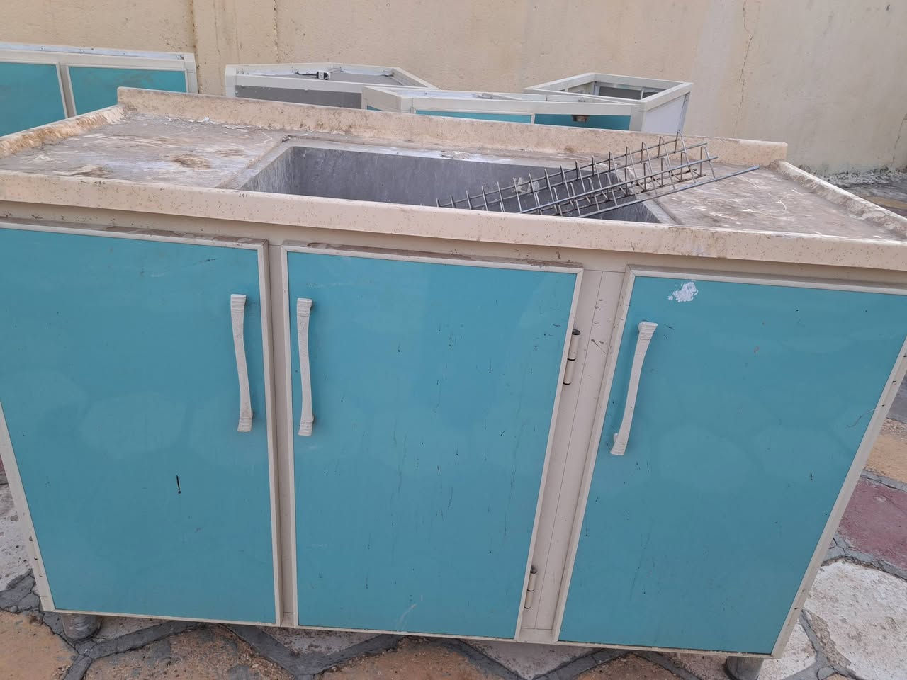 كاونتر مرمر متر ونص للبيع استخدام قليل داخله نضيف


**إذا كنت صاحب هذا الإعلان وتريد حذفه لأي سبب، رجاءا أرسل رسالة إلى الدعم الفني**