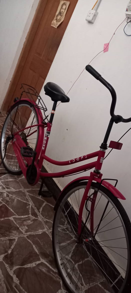 بايسكل للبيع باله حجم ٢٦ 
س ع ر   ١١٠  
 ***********
