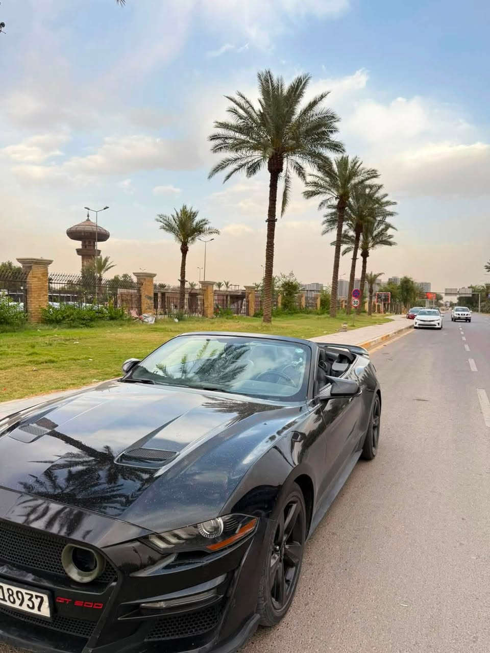 موستنك 2018 ايكوبوست 
ارخص موستانك بالعراق بشرط
اعلى فئة بالموستنك 🔥
السيارة كشف 
بصمة  تشغيل عن بعد 
شاشة كبيرة 
مودات قيادة + مودات ستيرن 
كامرة خلفية + حساسات 
اشارات ترحيبية بعلامة موستنك (الحصان) 
كشنات كهرباء سائق و راكب 
كشنات تبريد و تدفئة 
محرك 4 سلندر 2،300 تيربو ✈️
مواصفات بريميوم اعلى فئة بعد بيها مواصفات
حادثها باب جهة الراكب مبدل نفس اللون 
الجاملغ الامامي + الخلفي جهة الراكب صبغ 
ماشية 120 الف 

🟩 السعر 107 و بيه مجال للشراي 
رقم تلفون *********** 
مكاني بغداد المنصور
