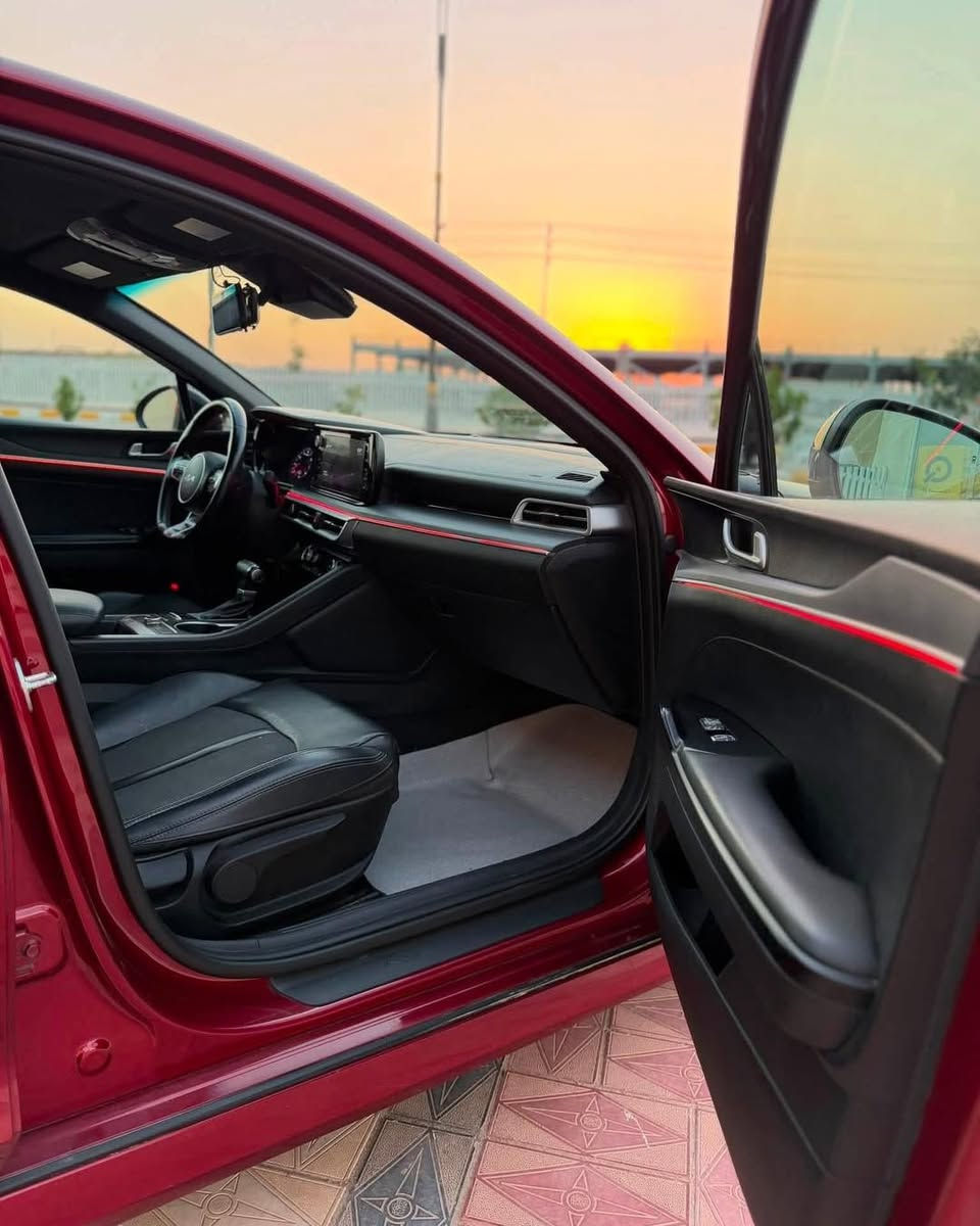 🚘 للبيع | كيا K5 GT-Line فول مواصفات 🚘

📅 الموديل: 2022
♿ الفئة: معوقين (باسم الوالد)
📄 الأوراق: وكالة عامة (ثاني يوم)

✨ المواصفات:
✅ بصمة وتشغيل عن بُعد
✅ ليدات أمامية وخلفية
✅ تدفئة وتبريد للمقاعد
✅ رادار أمامي وخلفي
✅ ستيرن رياضي (D-Shape)
✅ شاشة كبيرة
✅ جميع مواصفات GT-Line الفول

🛠️ حالة السيارة:

* ضرر جاملغ
* بنيد تبديل
* بدون دواخل
* بدون إيرباك (كلها سليمة)
* ورشة بسيطة أثر شخط خفيف بالجاملغ الخلفي جهة السائق

📍 الموقع: الناصرية – المركز

💰 لمعرفة السعر، اكتب (تم) بالتعليقات وسيتم الرد عليك تلقائياً.

📞 رقم صاحب السيارة: ***********

━━━━━━━━━━━━━━━━━━

⚠️ تنويه:
السيارة إعلان ممول وغير تابعة للصفحة، وليس لدينا أي علاقة بتحديد السعر أو المفاوضات، كما أننا غير مسؤولين عن أي اتفاق يتم بين البائع والمشتري.

🌹 مع تمنياتنا للطرفين بالتوفيق.

#TopCarIQ #سيارات_للبيع #كيا_K5 #K5_GTLine #معوقين #الناصرية #سيارات #Cars #بيع_وشراء_السيارات

