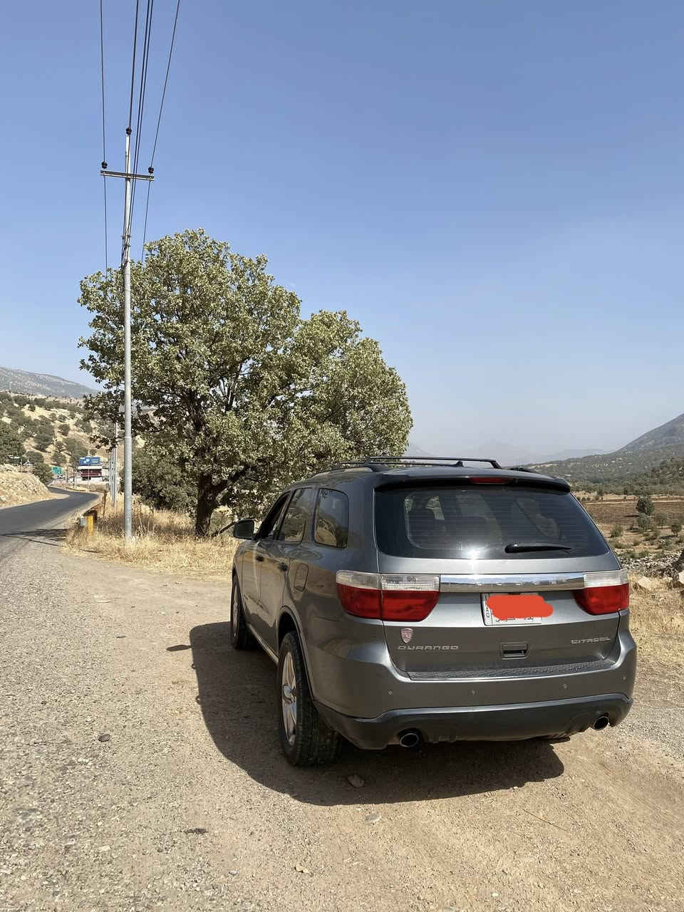 السلام عليكم
دوج دورانكو ٢٠١٢ فئة ستدل رقم بغداد للبيع 
المواصفات : 
محرك ثمانية سلندر ٥.٧ 
كير ستة نمرة 
تبريد ٣ قطع 
كشنات جلد 
الكشنات الامامية كهربائية / تدفئة / تبريد / خزن ميموري 
حساسات جانبية ( نقطة عمياء ) 
حساسات خلفية 
كاميرا خلفية 
رادار امامي 
ويل عشرين 
جنطة كهربائية 
شاشة عرض وسطية 
تشغيل عن بعد 
دخول ذكي 
الضرر : 
السيارة بدون ضرر بس مصبوغة صفحة للجمالية 
لان لونها كان جارد ومو حلو 
مكان السيارة سامراء 
السعر المطلوب ١٣٠$ وبيها مجال للشراي .


**إذا كنت صاحب هذا الإعلان وتريد حذفه لأي سبب، رجاءا أرسل رسالة إلى الدعم الفني**