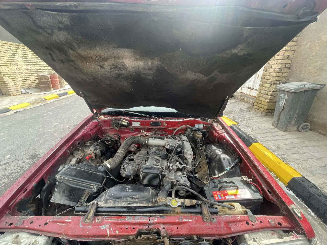 السلام عليكم سوبر للبيع مكان واسط راعيه بغداد عندي رقم الهاتف سعر15بيه مجال تخم تاير جديد حداديه جديده محرك جديد***********
