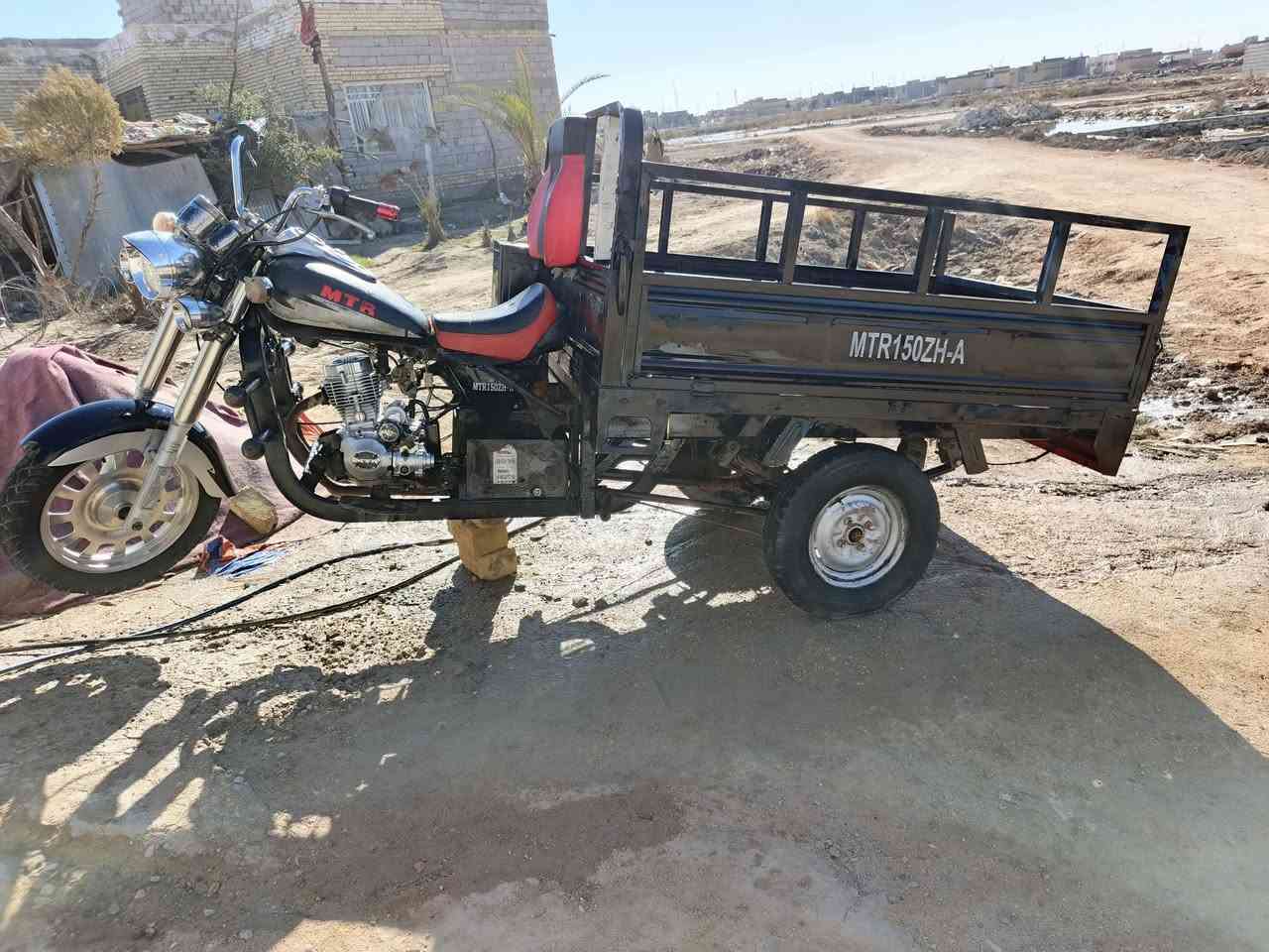 سلام عليكم ستوته للبيع اوراق اصولي 2014 شاصي مكفول السعر مليون و400وبيه مجال المكان الرميثه  ***********
