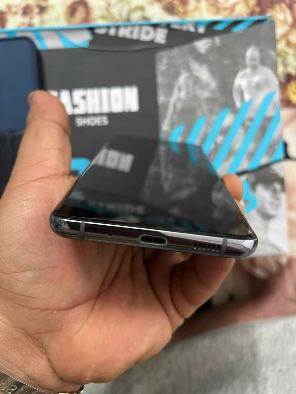 اس 20الترا مكفول ونضيف جدآ جدآ مكفول من كل شي كامرات x100 معروفه بي طبع بسيط بالشاشه ما مأثر السعر 240 الف قفل بيع فقط اسعار ثابته *********** وتساب فقط مكاني بغداد الحريه او ساحة عدن بغداد, العراق
