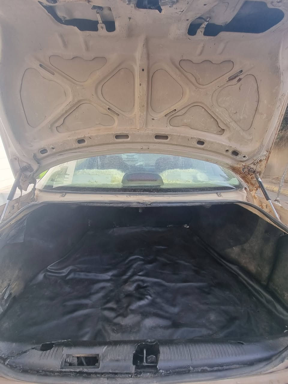 كيا كردوس ٢ موديل ١٩٩٩
مشروع وطني رقم الماني  صلاح الدين سنويه لغايه ٢٠٣١ تحويل مباشر
اقتصاديه لاصرف ولاتبخير
مال جناي ٢٣ سنه يمنه 
تبريد تدفئه تخم تايرات جدد 
تشغيله نص نكٓره سلف
كير محرك خير من الله 
بانوراما 
لون صحراوي
بيه نواقص كدامكم تجي تشوفه وتشلع عيني موديل ٩٩  
*********** واتساب موجود سعر مناسب
