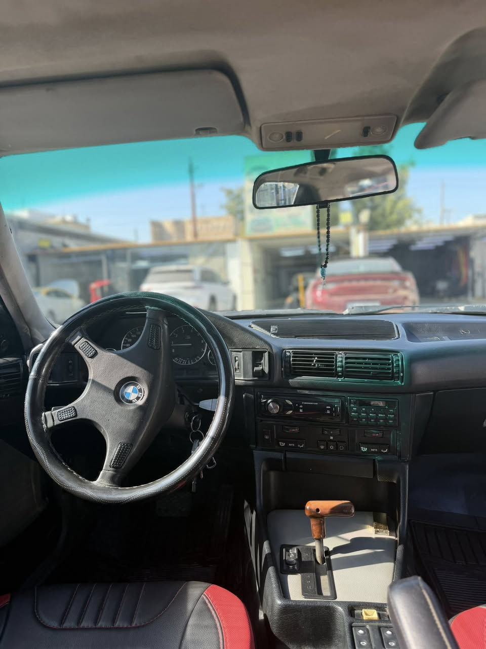 BMW
السلام عليكم بي أم 535 موديل 90
كير و مكينه و صدر وتبريد تخم تاير السيارة جاهزة بجم عريض رقم بغداد مشروع وطني السعر 52 وبيها مجال المكان بغداد الاتصال
***********
