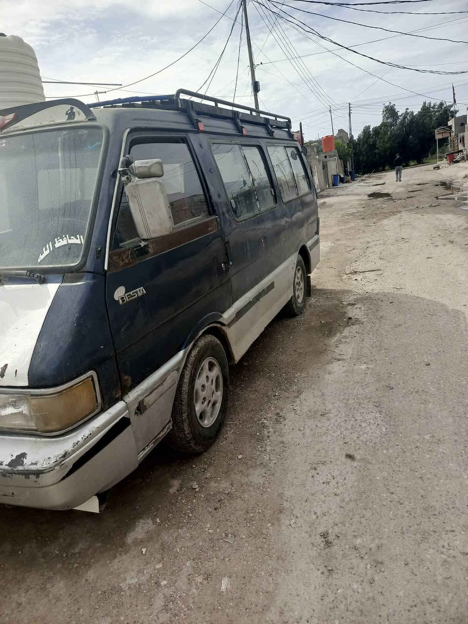 السلام 
عليكم. كيا بستا. للبيع 94.بلادي.  رقم انكليزي حمل.يغداد.  سنويه ل 30 كير ومحرك وشواصي بلادي كهربائيات شغاله. مداور مباشر. السعر 34 وبيهه مجال المكان بغداد قريب على بسماية اتصال ***********بي واتساب. او ***********
