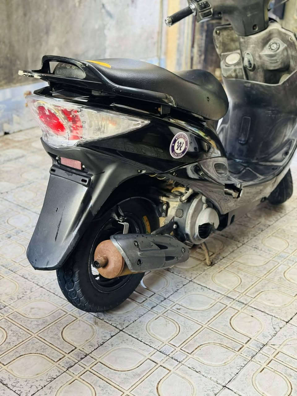 دراجه كامكو للبيع دراجه نضيفه تخبل ماعيزه شي مكينه مامفتوحه شرط الفحص السعر ٦٠٠ وبيه مجال مكاني نجف 
واذا عندك. مراوس نزل بل تعليق


**إذا كنت صاحب هذا الإعلان وتريد حذفه لأي سبب، رجاءا أرسل رسالة إلى الدعم الفني**