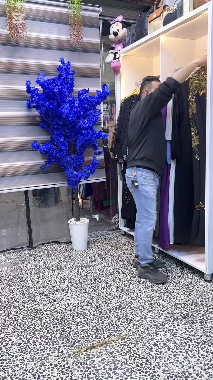 🦋موسم صيفي جديد مع مود السماوه🦋
  قفطان هندي قطعتين شك يدوي 
  مود السماوه للملابس الخليجية والاوربية 
  السماوه داخل مجمع الجوادين رقم المحل C16 
 قرب مجسر الصدرين خلف مصرف الرافدين 
متوفر توصيل داخل مدينة السماوه🌝


**إذا كنت صاحب هذا الإعلان وتريد حذفه لأي سبب، رجاءا أرسل رسالة إلى الدعم الفني**