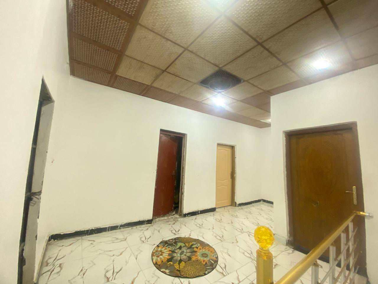 #بيت_طابقين
💎 أسعد الله اوقاتكم بكل خير💎
 بيت طابقين بناء حديث على الشارع مباشر 

📜 #طابو زراعي عراقي تتكاتب مع صاحب الارض

✨#الموقع
البصره ابي الخصيب ابو كوصره على الشارع مباشر

📏 #المساحه 
120M²
 
📐 عرض الشارع 10M

#ــ***********ــــ

#يتكون من طابقين
🔻
5 غرف
صاله
ديوان
مطبخ
صحيات (داخلي وخارجي) 

💸#السعر 75 مليون وقابل للتفاوض
🔹🔸🔹🔸🔹🔸🔹🔸🔹🔸🔹
#جميع_الخدمات_متوفره
مدارس قريبه
اسواق سناتر
شوارع مبلطه
بناء حديث 
موقع مميز
باقي التفاصيل 
*********** ✅
