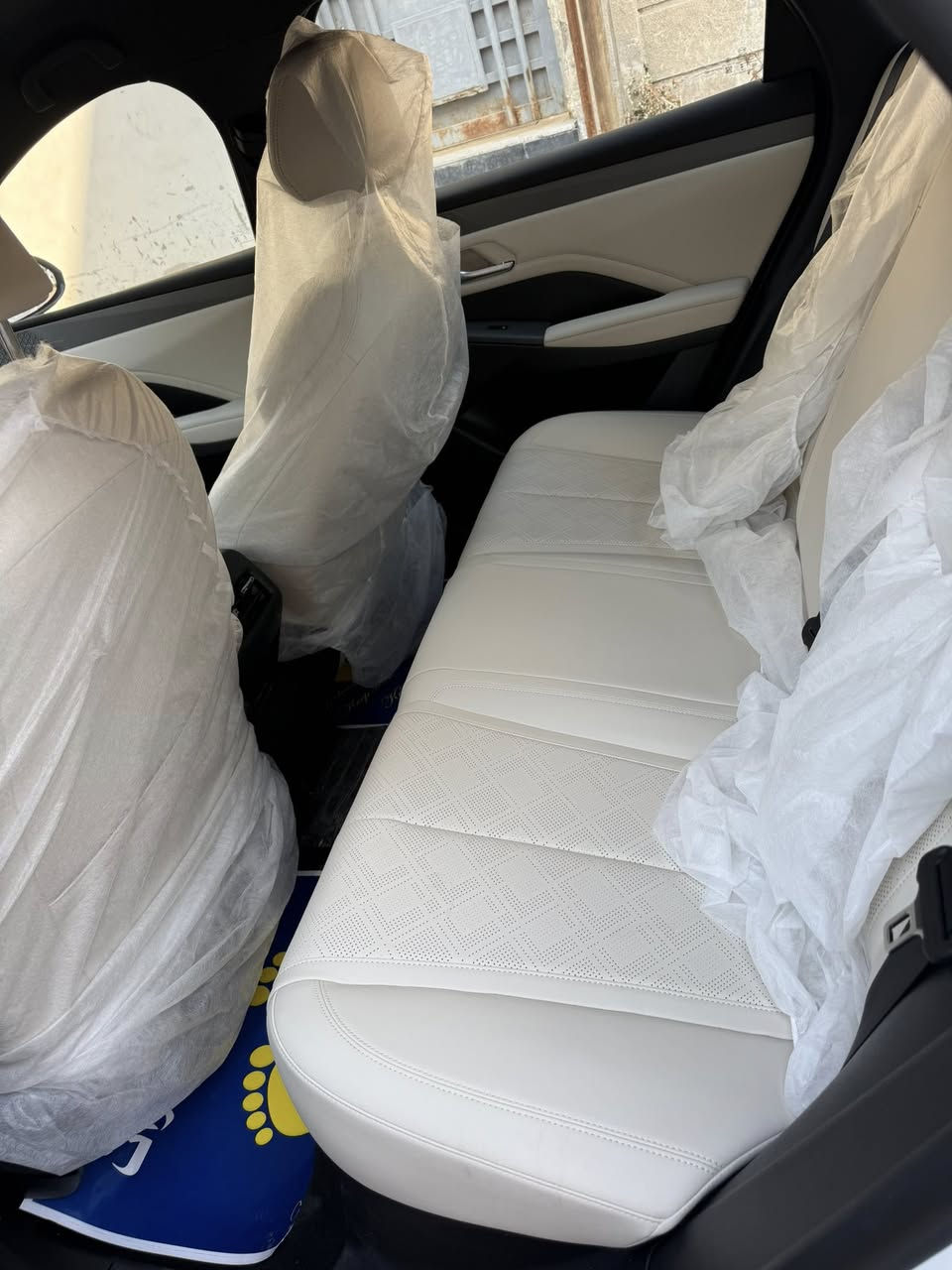 السلام عليكم كن بلاس ٢٠٢٥ ابيض داخل لون ابيض ملحقات كامله مرقمه لوحه وسنويه السعر ١٩ مليون قفللل السياره زيرو مماشيه 
الاتصال 
***********
***********
