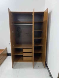 مكلف بالنشر غراض بيت مستخدمه نظيفه للبيع  للتواصل مع صاحبها  ‭0781 528...