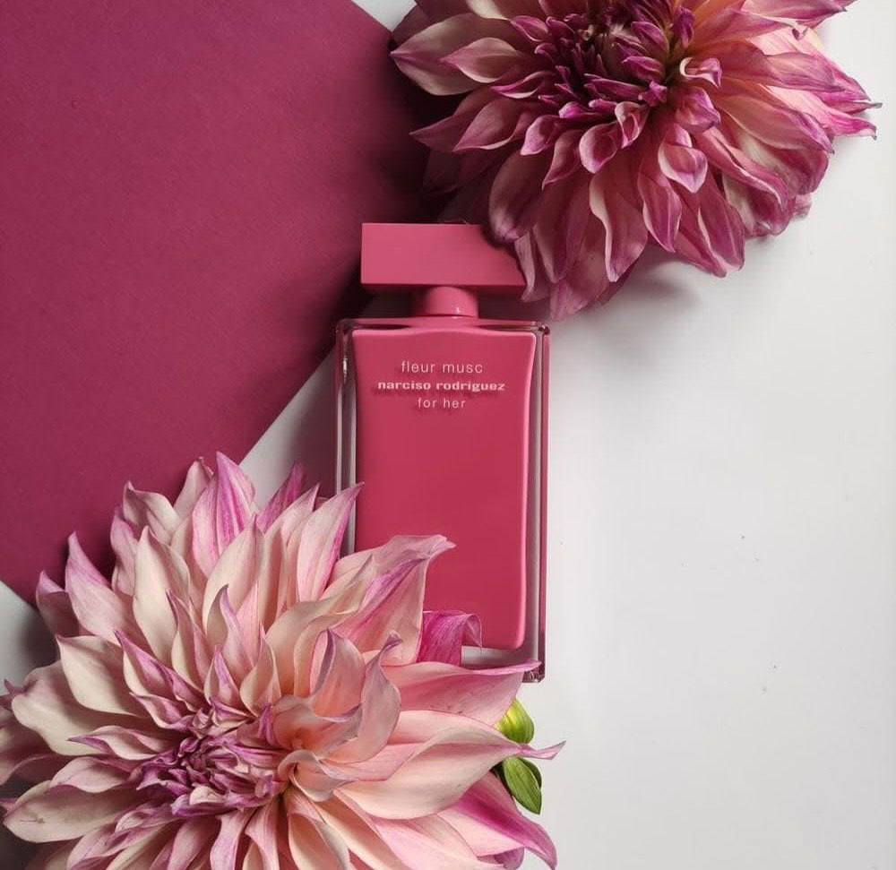 ... #عطر فلور مسك من نارسيسو رودريغز 😍
... Narciso Rodriguez Fleur Musc for Her

... هير عطر نسائي راقي وأنيق، من العائلة الزهرية مع لمسات مسكية ☺️✨

... ورائحته ساحره وعطر فواح وقوي الثبات يمنحك الرقة والنعومة ويجعلك في كامل أنوثتك وأناقتك 💄🌸

... يناسب العطر جميع الأوقات والمناسبات، ويتميز بنوتة عطرية ساحرة وجذابة 

السعر 20الف توصيل مجاني كل العراق


**إذا كنت صاحب هذا الإعلان وتريد حذفه لأي سبب، رجاءا أرسل رسالة إلى الدعم الفني**