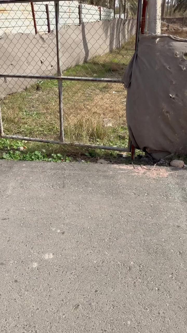 السلام عليكم ورحمة الله وبركاته ارض طابو زراعي مخدومة بالكامل تبليط ماء كهرباء تصلح سكن ومزرعة مساحة 750وجه 16نزال47. المدائن التويثة تبعد عن السدة 400م ‭0774 525 7147‬.
