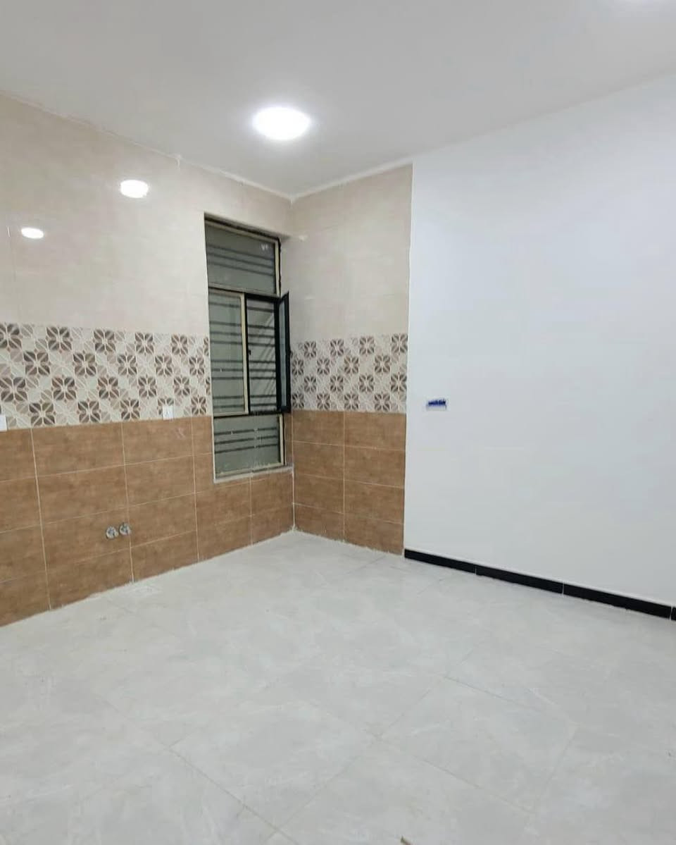 بناية للبيع
(بناية لگش )
في بغداد / قرب ساحة اللقاء / شارع مستشفى الطفل المركزي

مساحة البناية ٨٠ متر 
وارد البناية ( ٤ ملايين و ٥٠٠ الف ) 
تحتوي على محل و شقق عدد ٨ 
للاستفسار الاتصال 

***********
