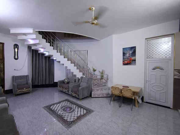 🏡 بيت للبيع – موقع مميز جداً على الشارع العام مباشرة

🔹 نوع العقار: بيت فول بناء حديث
🔹 سنة البناء: 2021
🔹 المساحة: 312 متر
🔹 الواجهة: 13 متر
🔹 النزال: 24 متر
🔹 السند: بستنه
🔹 الموقع: قرب سيطرة 60 – موقع ممتاز جداً على الشارع العام مباشرة
🔹 الإطلالـة: بستانة جميلة ومساحة واسعة

⸻

🏠 مكونات العقار:
 • كراج سيارة
 • استقبال
 • صالة واسعة
 • مطبخ
 • غرفتان نوم
 • خدمات صحية داخلية وخارجية (وانتو بكرامة)
 • بناء حديث وتشطيب راقي

⸻

⭐ مميزات إضافية:
 • موقع استراتيجي
 • واجهة كبيرة
 • بناء جديد
 • مناسب للسكن أو الاستثمار

⸻

📞 للاستفسار والتواصل:

اتصل الآن:
***********📱 ***********
مكتب علاء التميمي للعقار
بداية شارع العلوه
⸻
