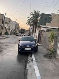 اوبتما 2017 وارد امريكي  محرك 2400  بسمي رقم بغداد انكليزي وسنويه 2030...