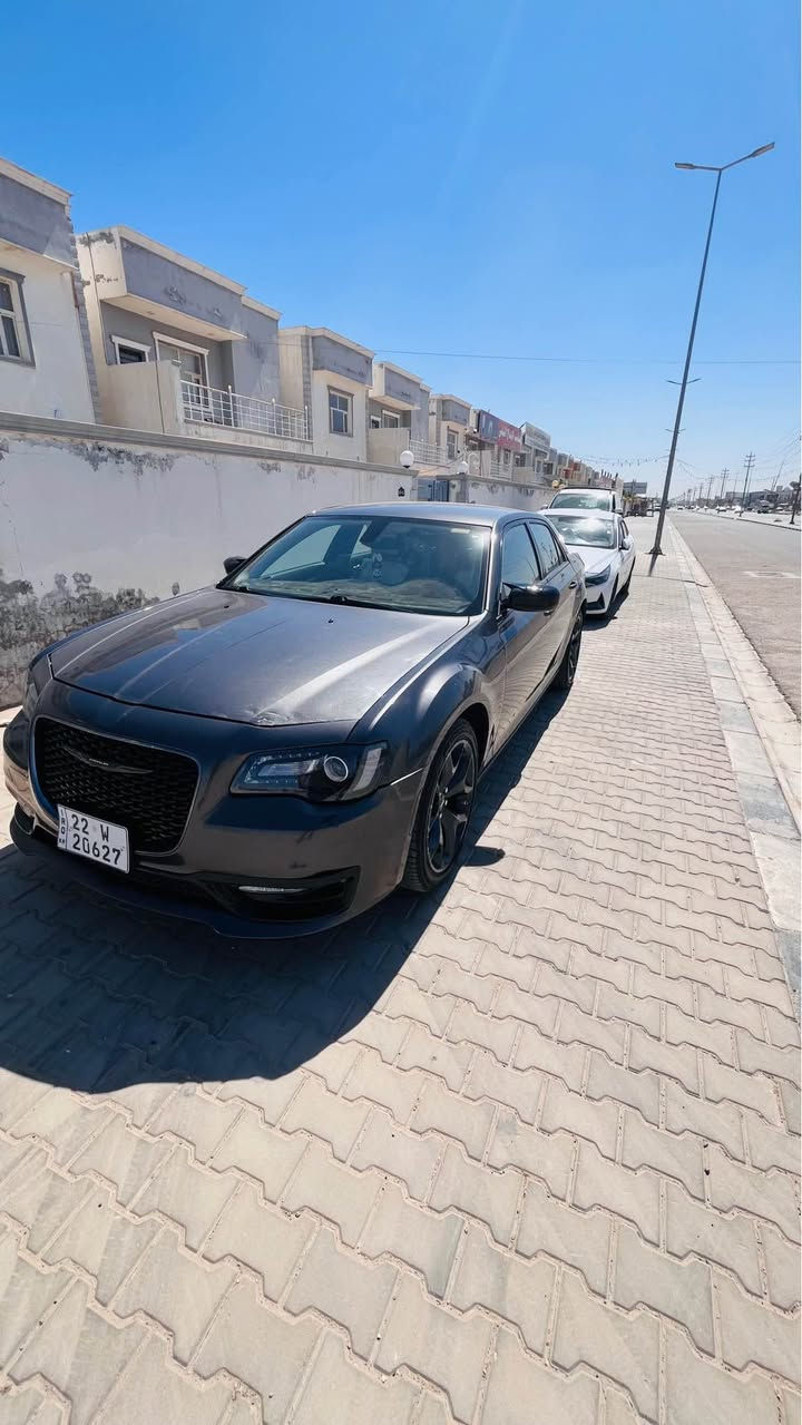 اوباما touring300 وارد امريكي 2023
.
لون نفطي السيارة بيها قطعة مبدل بلادي ايرباك الدشبول فقط
السيارة كلش جديدة وتسجيل وهزة جديد رقم اربيل
.
•
المواصفات 
بجم S طويل دبل لحية
ماشية 46 الف
محرك V6
لايت زنون وبلوجكتر زنون احمر  LED
شاشة كبيرة كار بلي 
دواخل ابيض حليبي وسود 
ويل كب 20 وتايرات الشركة
كامرة دوارة 
تحكم ستيرن 
•••••
مكان السيارة بابل
***********
‏‭***********‬

🟩علق سوف يوصلك الرسائل سعر حلة, بابل

