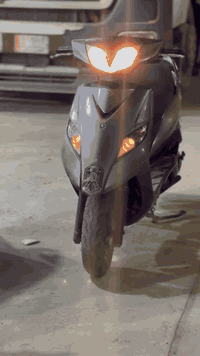 سلام عليكم دراجات ٢ ثعلب  للبيع وسكنس ياباني ١١٠ عزلت المحل وضلن ذني عندي  الي علا باب الله ولي يريدها جناي دراجات نضاف  الله شاهد مكاني بغداد  قرب دائرت  مرور التاجيات تلاثتهن   وبيهن مجال بصيط  ***********واتساب موجود  متوازي عليهن
