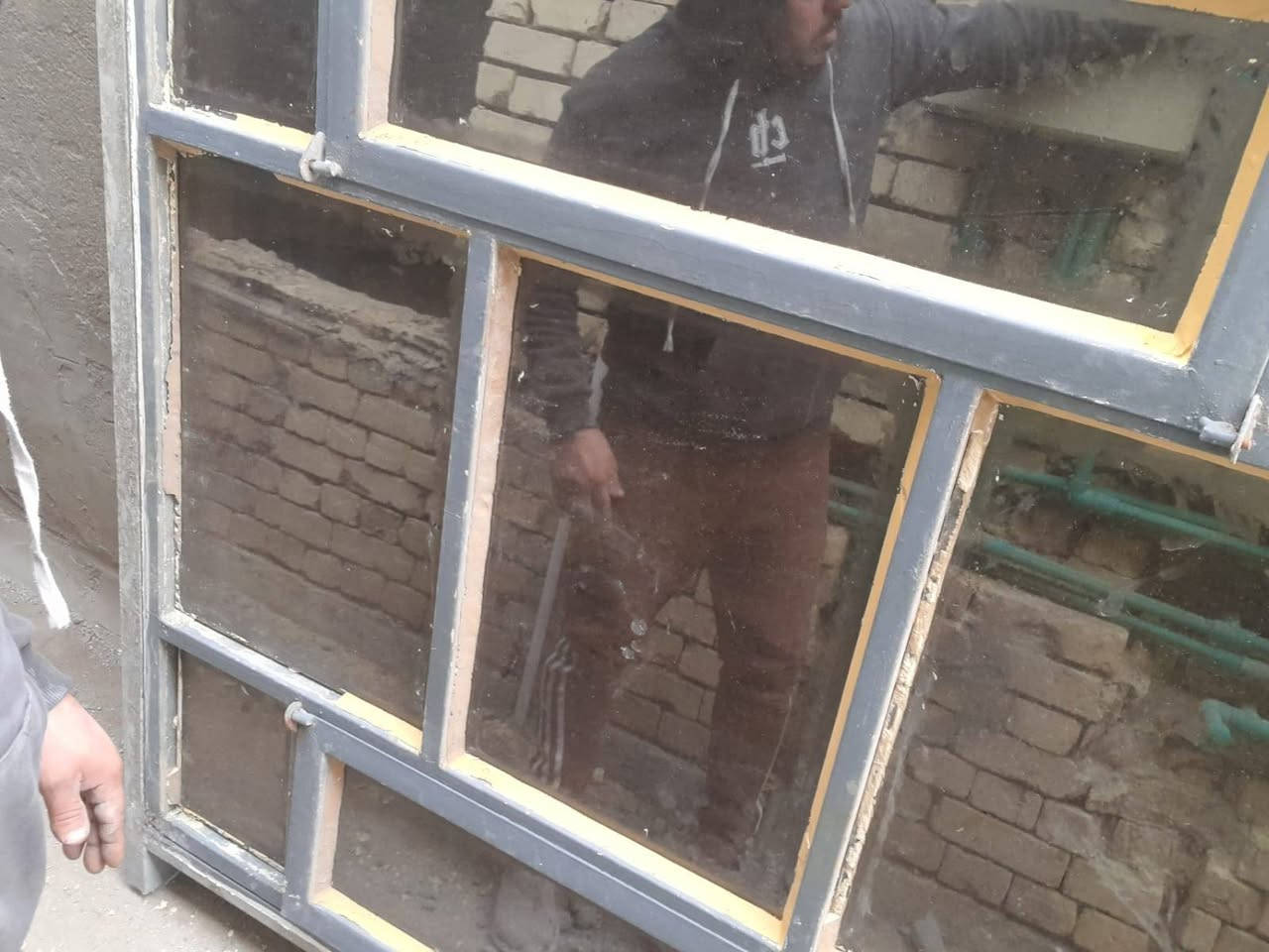 شباك حديد تفصال وزن ثقيل جدا مستعمل نضيف قياس متر ونص في متر ونص سعر ٢٠٠ بي مجال


**إذا كنت صاحب هذا الإعلان وتريد حذفه لأي سبب، رجاءا أرسل رسالة إلى الدعم الفني**