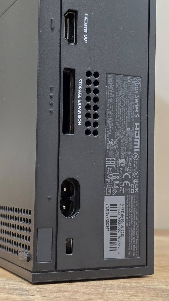 اكس بوكس سيريس اس 1 تيرا نظافة 90% استخدام قليل اصدار 2023 مع 2 وحدات تحكم وشاحن بطاريات السعر على الخاص


**إذا كنت صاحب هذا الإعلان وتريد حذفه لأي سبب، رجاءا أرسل رسالة إلى الدعم الفني**