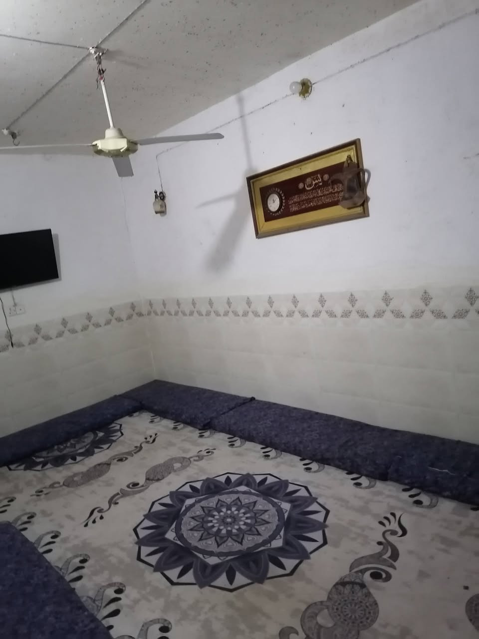 دار سكن ١٣١ متر طابو صرف
الواجه ١١ متر
البناء طابوق عكادة قديم
عالي عن الشارع
البناء استقبال غرف نوم عدد ٢ مطبخ وصحيات
اضافة الى غرفه صغيره مخزن في الأعلى وبيتونه وغرفه هيكل
السعر ٦٠ مليون مع مجال قليل
الموقع الديوانية حي العسكري الثالث قرب مدرسة المسرة
للاستفسار أكثر مراجعة مكتب التوكل للعقار الكائن في حي العسكري شارع ٣٠ او الاتصال والمراسلة على الواتساب على الرقم ***********
@إشارة
