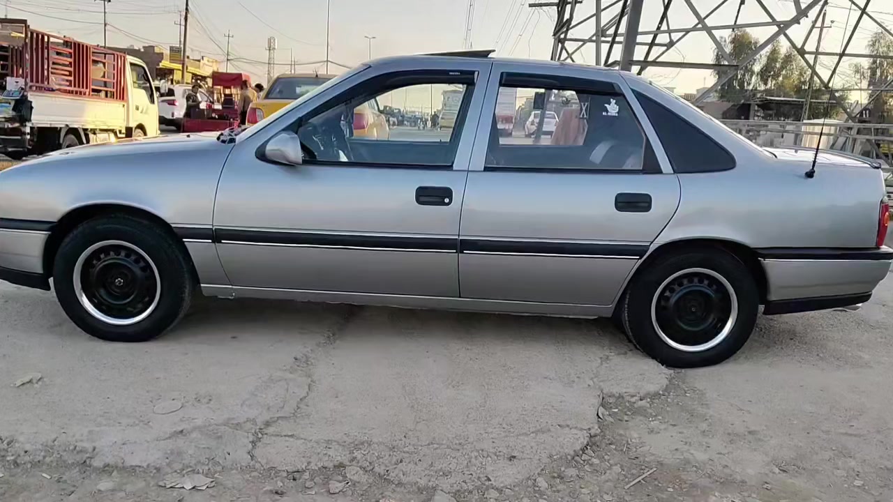 للبيع اوبل فكترا  موديل 92 حجم18 تطويز جماليه بدون معجون ولا ضرر شرط من دعاميه لادعاميه رقم نينوى جديد مصطره سنويه عضم كابون بانزين بيها ستيرن بور تنته سلايت كير مكينه شرط طخم تاير جديد شرط تحويل من شرعي  *********** /*********** السعر 48 وبيها مجال
