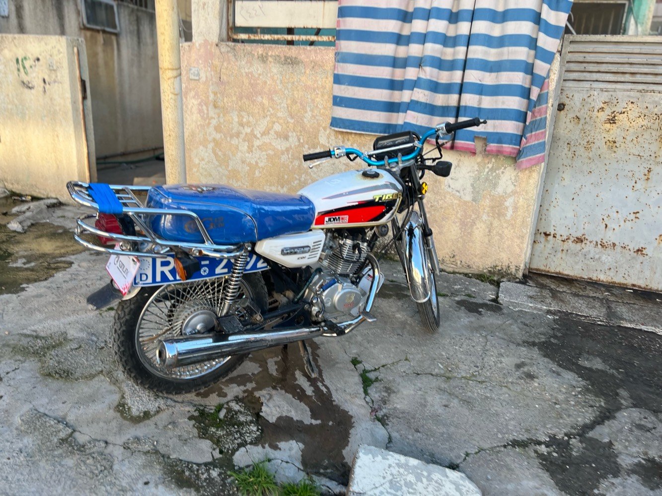 العنوان الموصل جانب الأيمن الفاروق 