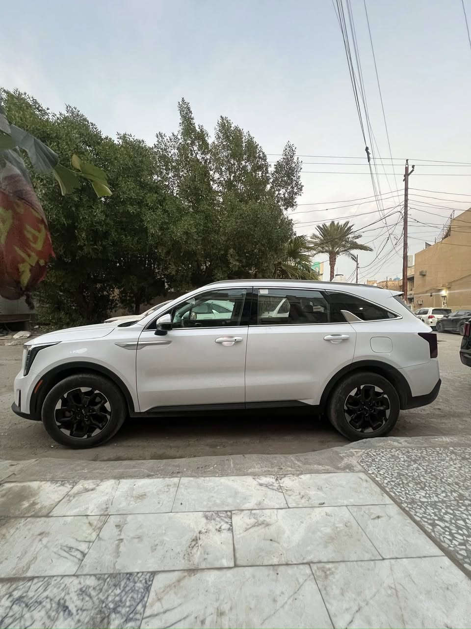 سلام عليكم
سورنتو 2024 وارد امريكي 
حادثها بابين وجاملغ مبدل بدون ايرباك 
255$ سعر وبيهة مجال 
مواصفات:-
بصمه- كشنات جلد - كشن كهرباء - كشن تدفئة  -تحديد مسار- اطفاء تلقائي-تشغيل عن بعد -رادار امامي - مانع انصدام امامي - مانع انصدام خلفي - تحذير بالمري -شاشة كبيره -7 راكب 
4 سلندر 2.5 حجم المحرك
سيارة ماشية 21 الف ميل 
رقم بغداد تحويل ثاني يوم باسمي
***********
