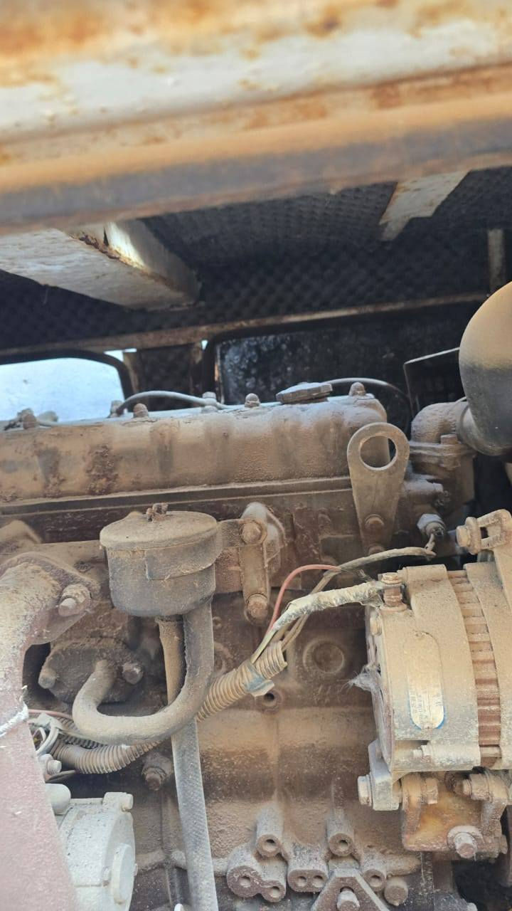 مولد شنكا صيني 20 كيفي 
محرك الديزل شغال ستندر ما مفتوح 
راس التوليد ملفوف 
حاليا غير شغاله لان متروكه 
السعر مليون ونص وبيها مجال 
مكاني بصره 
*********** البصرة, العراق
