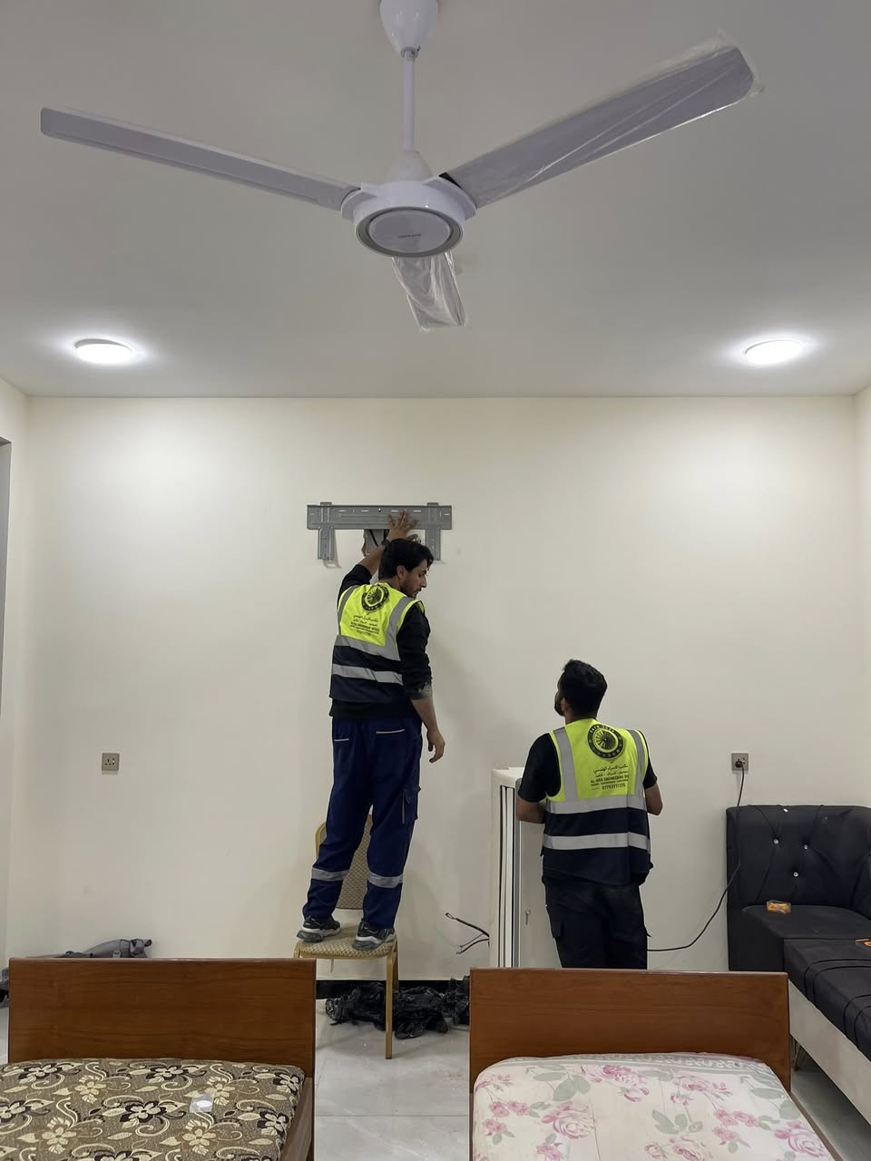 السلام عليكم مكتب هندسي مستعدين تركيب سبالت وصيانه الموقعيه وتنظيف الموقعي الاستفسار
عبر صفحتنا على مواقع التواصل الاجتماعي او عبر الهاتف 
***********
