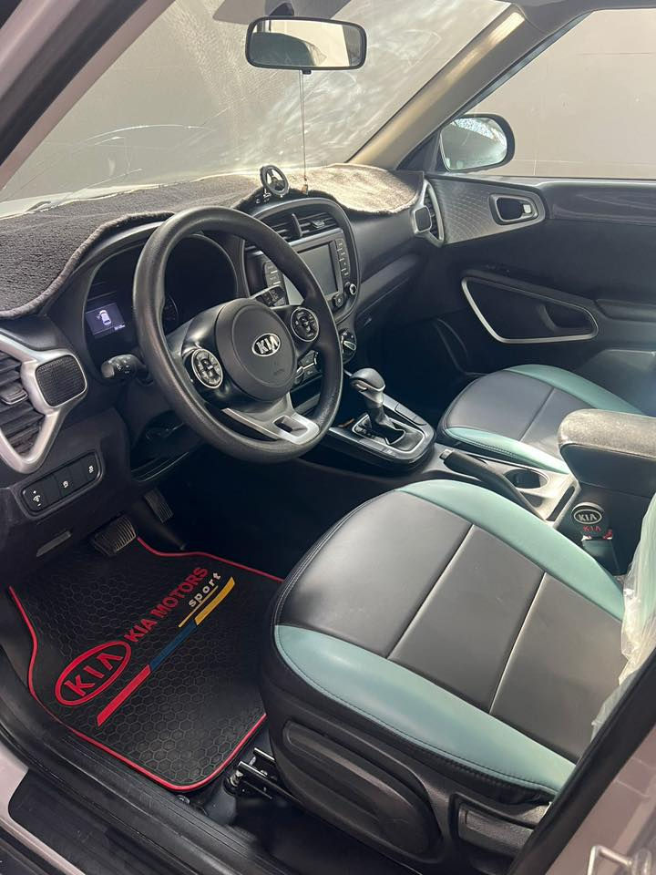 السلام عليكم صول للبيع موديل ٢٠٢٠ اللون سلفر رقم بغداد الضرر تبديل جنطة نفس اللون بدون دواخل مواصفات الصول معروفة نقطة توقف وانظمة قيادة محرك دوش ٢٠٠٠  تحكم ستيرن ماشية ٥٣٠٠٠ كم مكانها بعقوبة السعر ١٥٥ ورقة وبيها مجال للشراي 
***********
