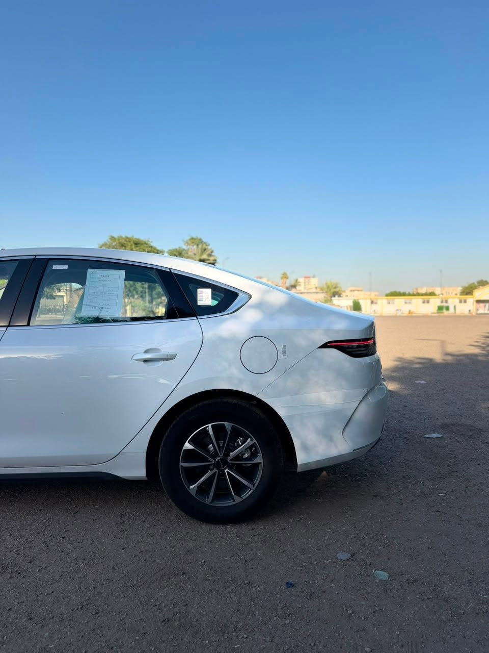 دسترويل BYD.
رقم بغداد. باسمي تحويل مباشر
 ماشية 2الاف فقط
غراضه كاملة شاحنه ومنفاخ
مدوشمه فيروزي. ومسويله لد داخلي 
ودوشمه ارضيه جلد
ومعرب  شاشه 
ومعروفه موصفاته
السعر19700وبيه مجال 
مكاني بغداد   السيديه 
ملاحظه بسيطه بيها رصعه بالجاملغ وسويته  
***********
