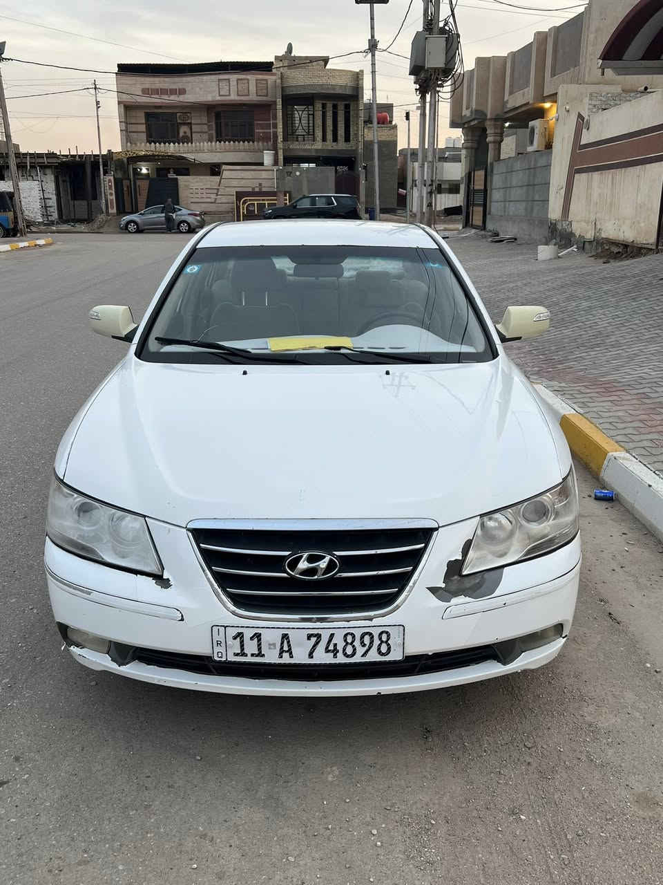 السلام عليكم
سوناته 2006بجم محدث 2010
مصبوغه عام اثر تكشير حادثها من امريكا جاملغ خلفي فقط بجمها كبس صدر خلفي امامي جديد 
تخم تاير جديد تبريد ثلج 
رقم بغداد دولي باسمي هزتها بعدلها سنه اله تسقط 
سياره محركها بي رواجز لا صرف ولا بخار 
مكان سياره واسط الصويره 
سعر السياره 80$وبيها مجال حق الجيه فقط 
للستفسار ***********
