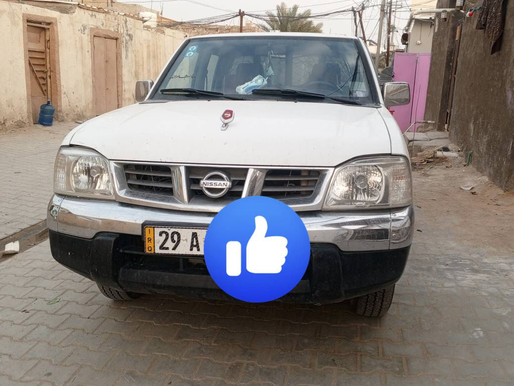 سلام عليكم  نيسان شبوط موديل 2013 رقم السياره واسط بسمي   كير ما مفتوح 🔓محرك بي تنقيص  صدر جديد تخم تاير مكفوله كفاله بيه شبر ونص صبغ   رقم ***********مكان سياره نجف
