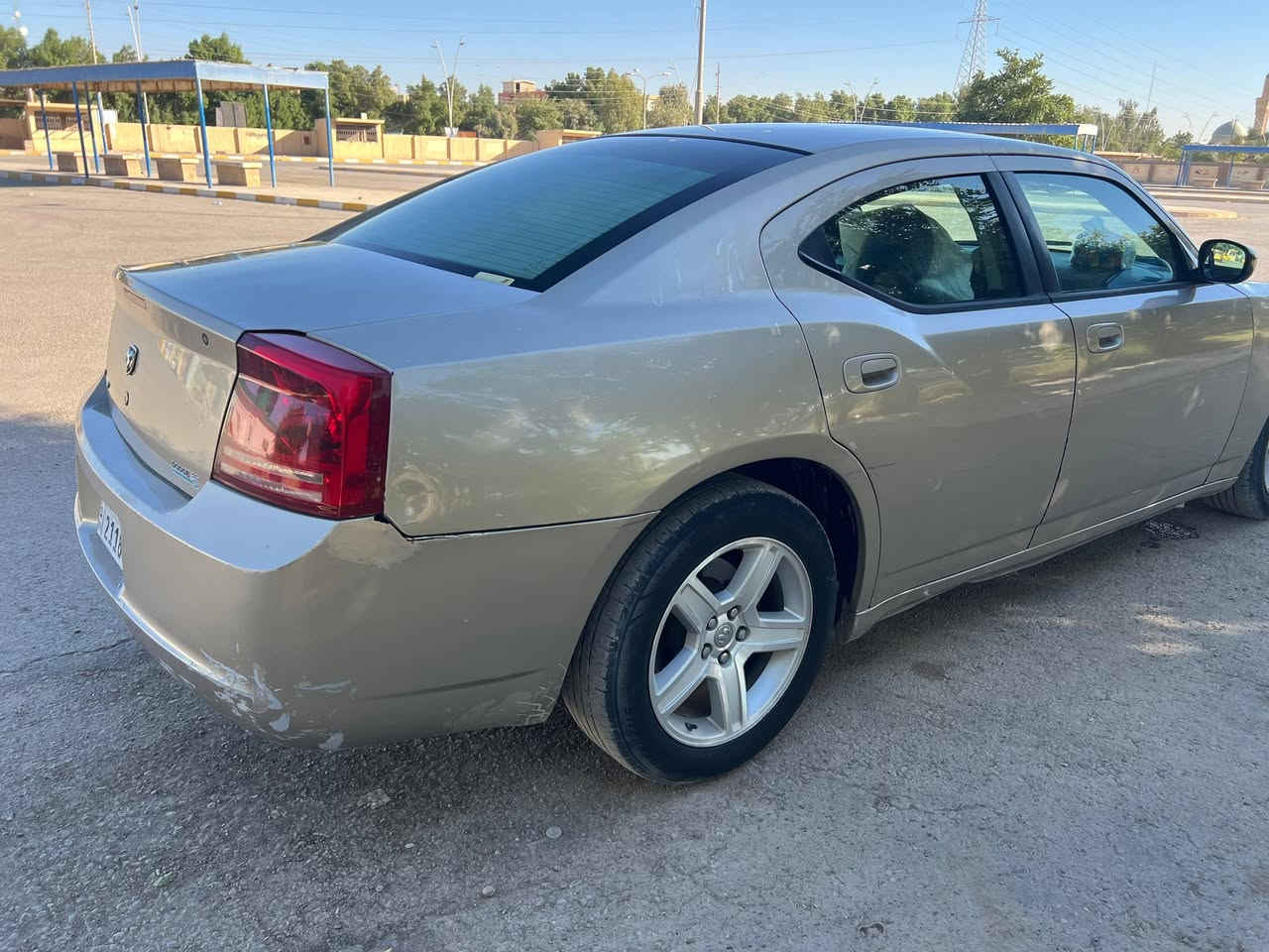 السلام عليكم ورحمة الله وبركاته 
من رخصت الأدمن المحترم 
جارجر 2010
ادوات كص جنطه
كير ومحرك شرط
مكينه 6 سلندر 3500 
صدر امامي وخلفي شرط 
تدفئه وتبريد كلها شغاله
تايرات انضاف
متومه شمالي جديد شغل درجه اوله
السياره جاهزه وماعايزها الف دينار كلشي بيها شغال وبلادي
السعر 42 وبيها مجال
العنوان صلاح الدين 
للأستفسار اكثر اتصل بالرقم
***********
اخوان اني مكلف بالنشر لحد يراسلني ماجاوب
