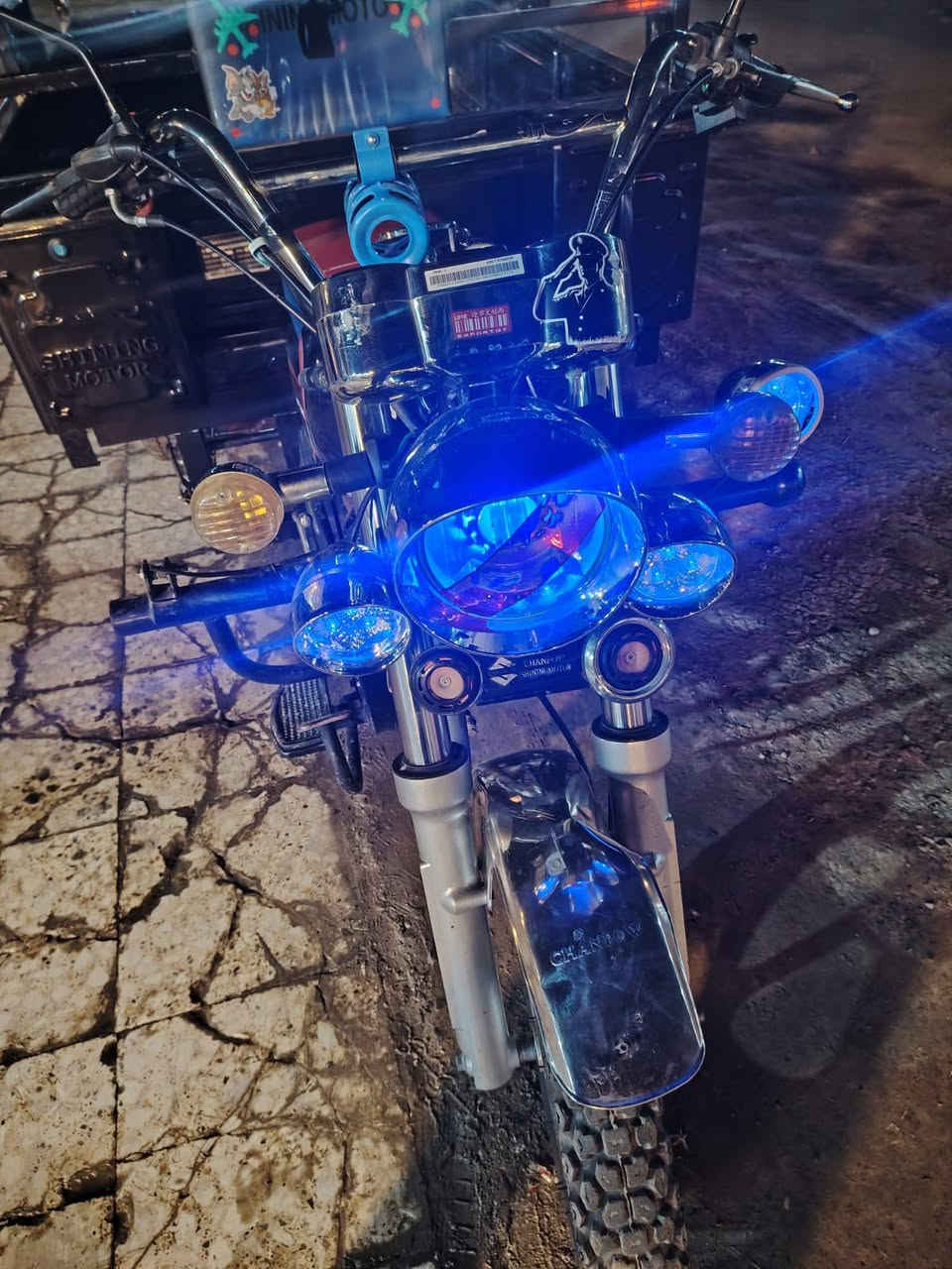 ستوت للبيع مديل 2025 كفاله عامه وراق كامله سعر 2و100مكاني بغداد نهروان ***********
