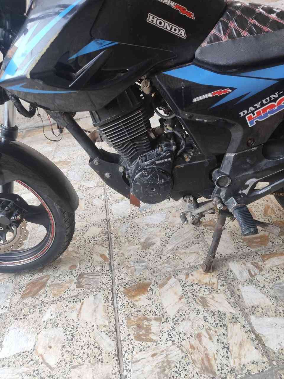 دراجه دايوان لبيع بيهه خيط تبخير 
700وبيهه مجال العنوان بسمايه قريه 10

***********
