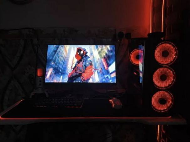 ميز لجماعت الPC ب 35 مستعجل ع بيعته 
للتواصل على الواتس ***********
