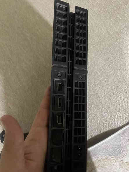 Play 4 fat مهكر
نيظام 12 تهكير قرص
يدة اصلي 500g 
سعر 215 الاف توصيل موجود
***********
