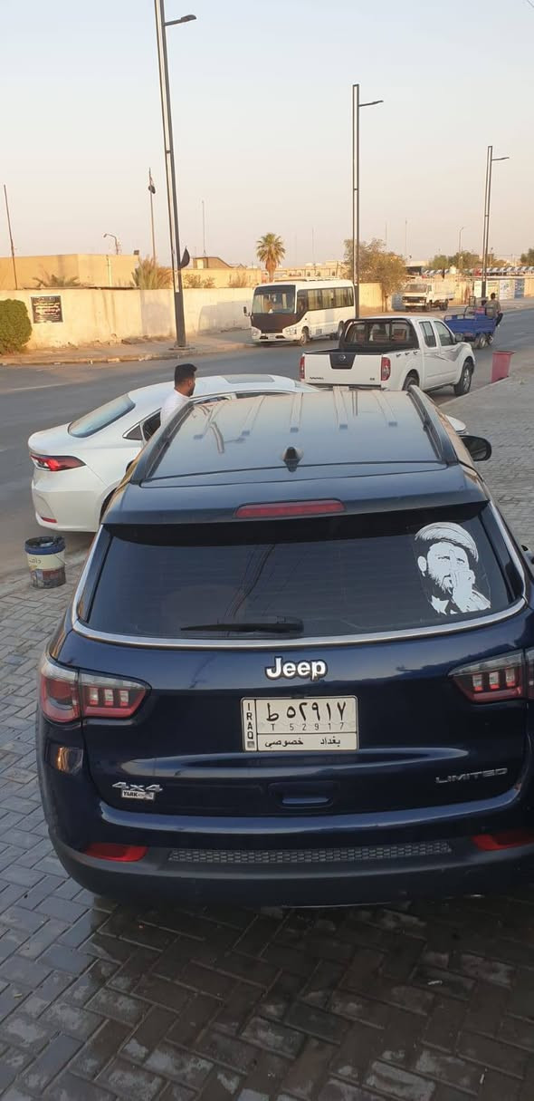 جيب كومباس  مدري 18 سياره وارد أمريكي بيه بنيد و شويه من الجاملغ رقم بغداد سياره جاهزه من كلشي مكينة و حداديه وكير مكان السياره بلا البصره معقل  سعر 115 وبيه محال التصال على رقم انه مكلف بلا نشر ***********
