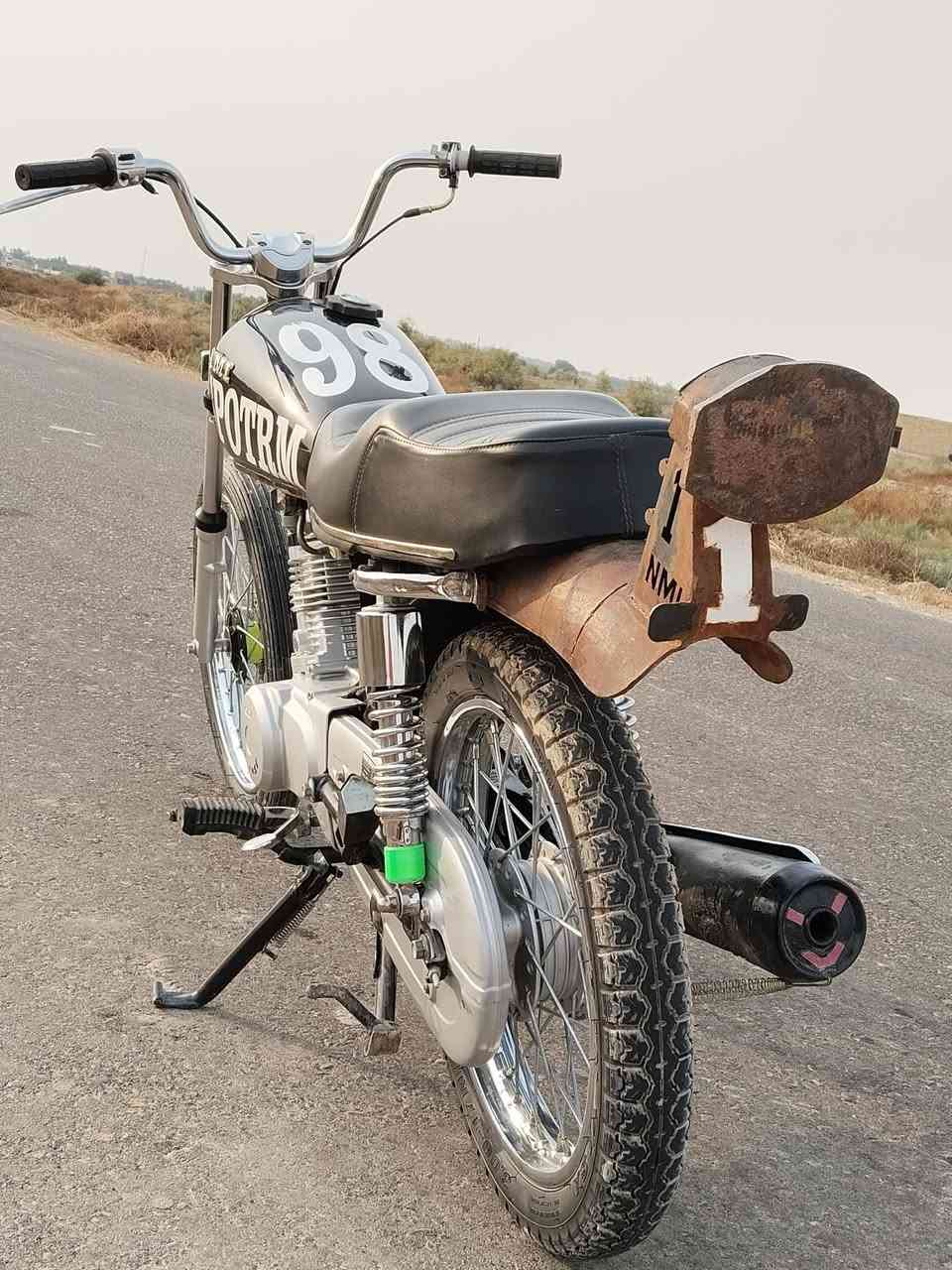 سلام عليكم دراجه للبيع موديل 25 مكفوله كفاله عامه مكان دوانيه حمزه شرقي سعر خاص رقم ***********
