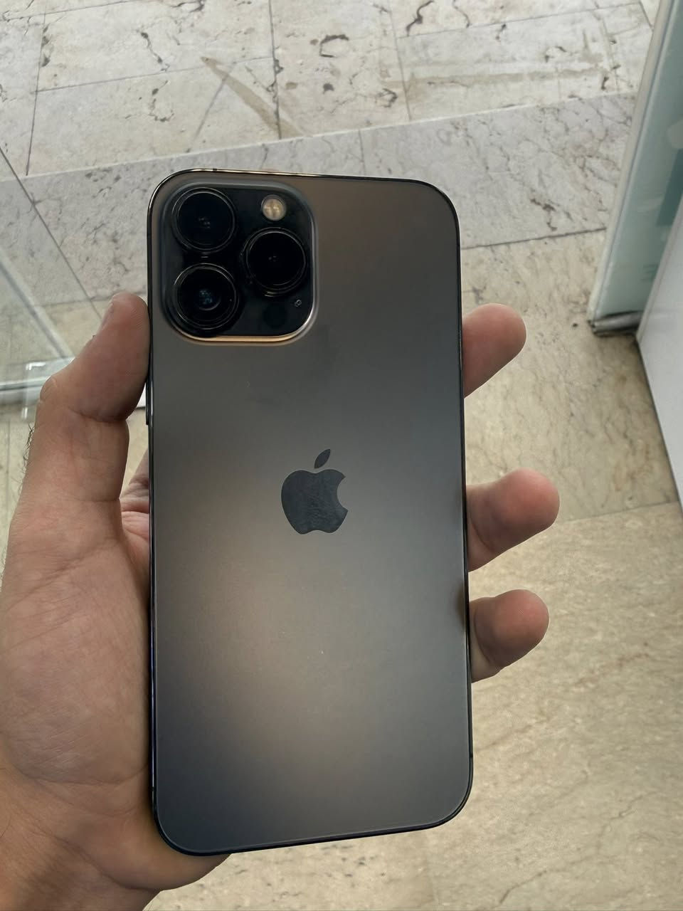 ‏13 برو ماكس ذاكرة 512 انتبه بطارية 81 بلادي جهاز كفالة عامه فقط فيس ايدي وكف بالتحديث ٥٥٠ الف بغداد الغدير ***********
