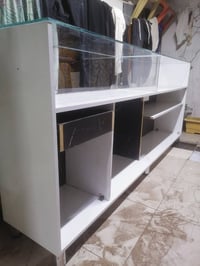 خزانة • ٢م٣٠×٤٠سم • شارع حيفا